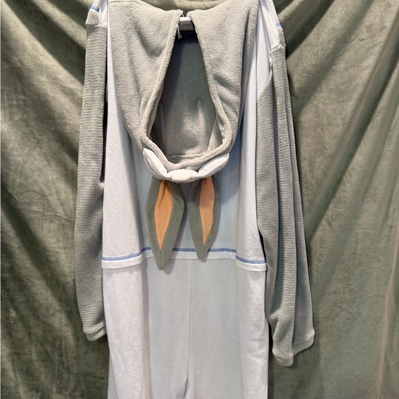 Gray and White Bugs Bunny Space Jam Costume - Picture 4 of 7